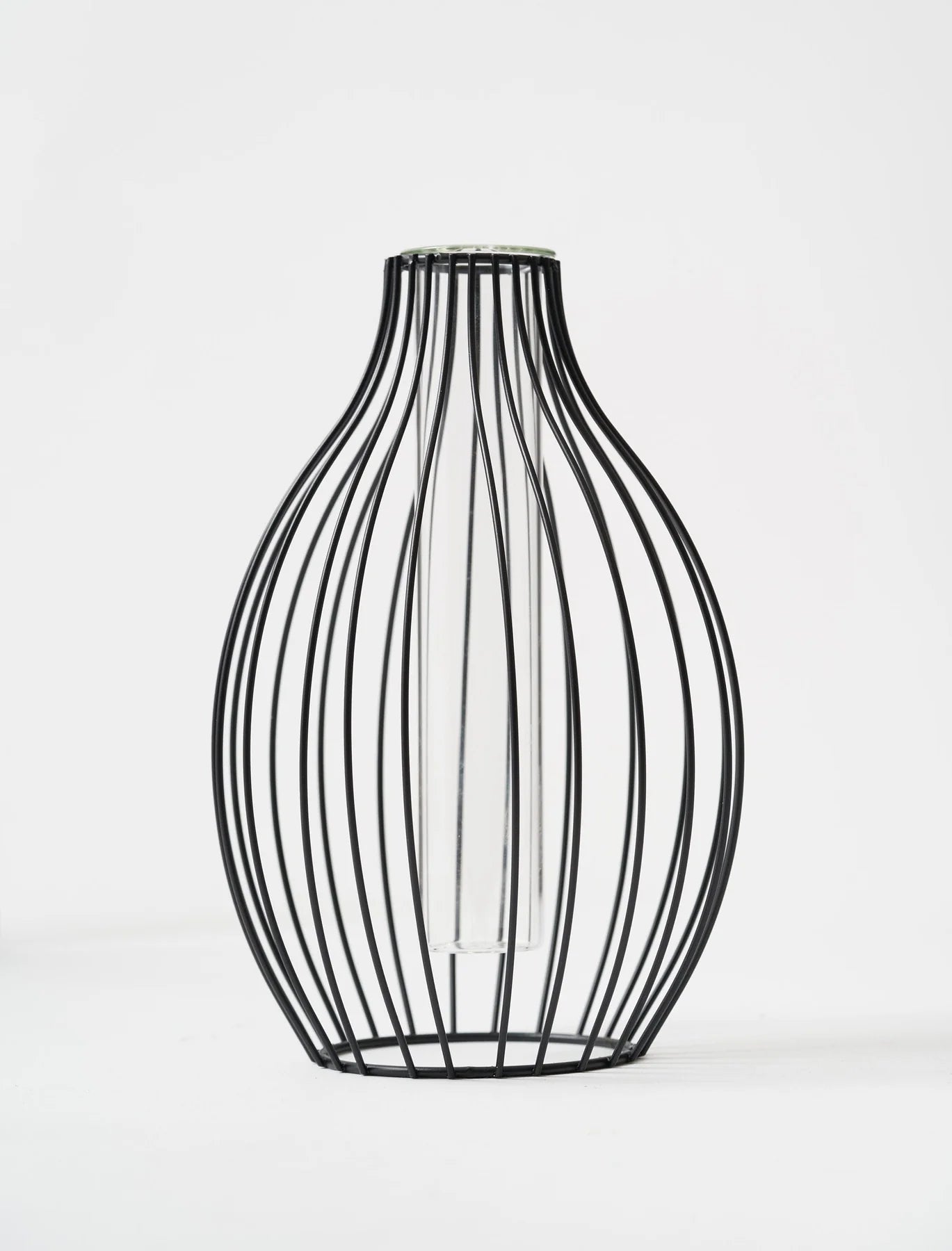 Statement Outline Vase - Gold