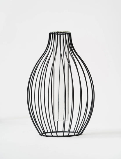 Statement Outline Vase - Gold